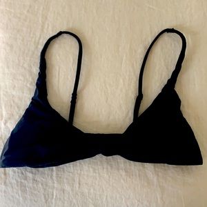 Skims Skimpy Scoop Twisted Bralette. Size Small. Worn Once, Like New.